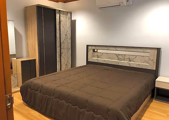 Private In Phatumwan Near Siam ,samyan,chula Hotel
